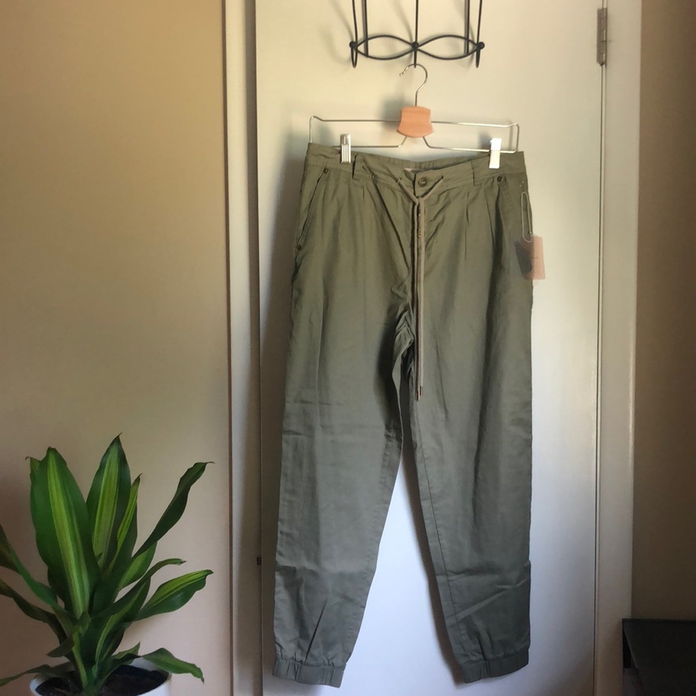 Forever 21 Jogger